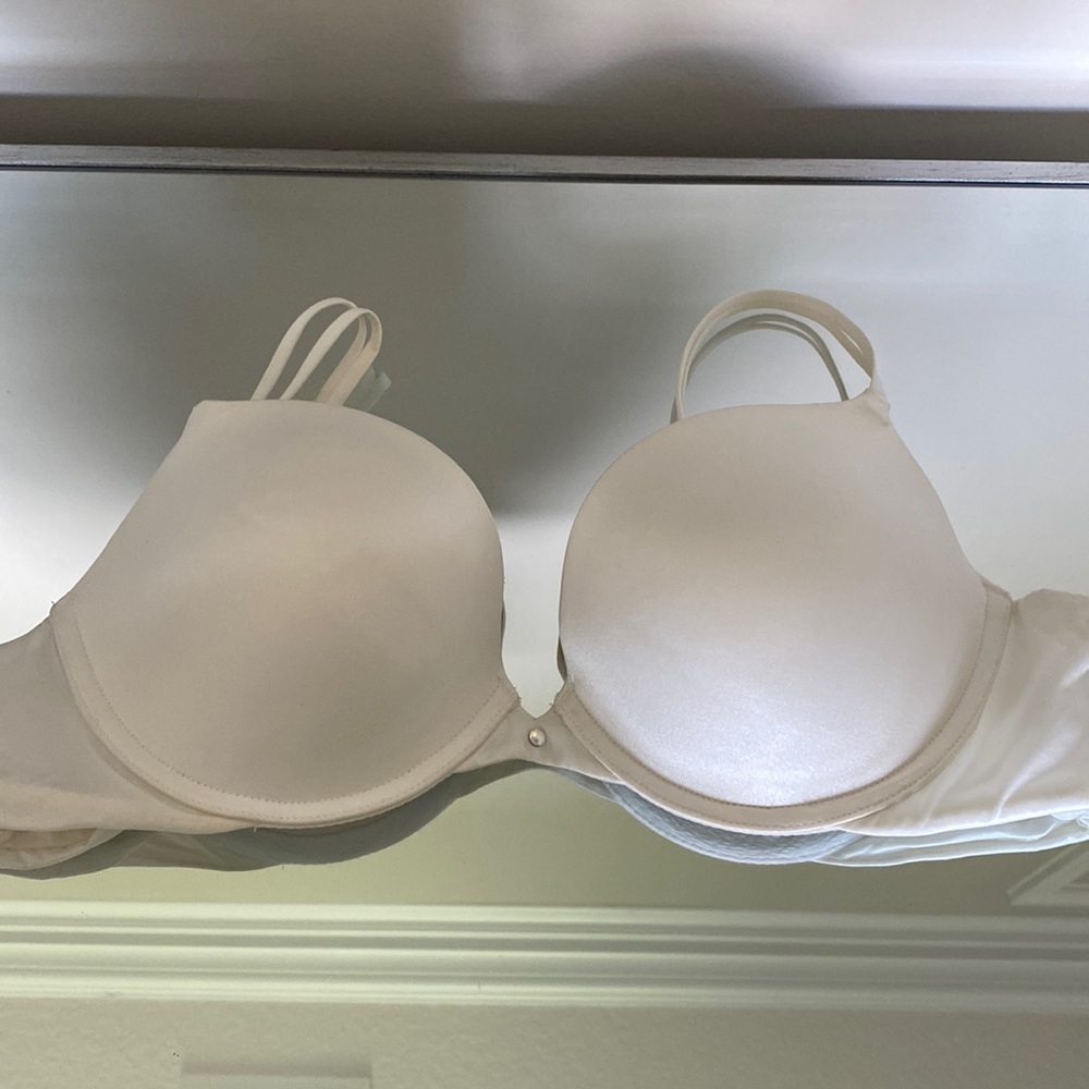 Victoria’s Secret bra